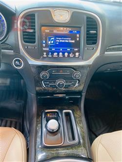 کرایسلەر 300